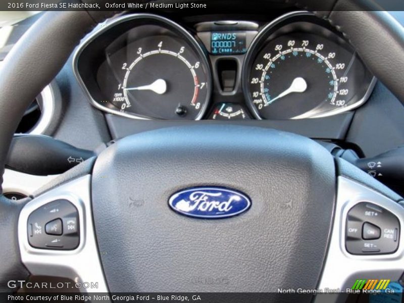 Oxford White / Medium Light Stone 2016 Ford Fiesta SE Hatchback