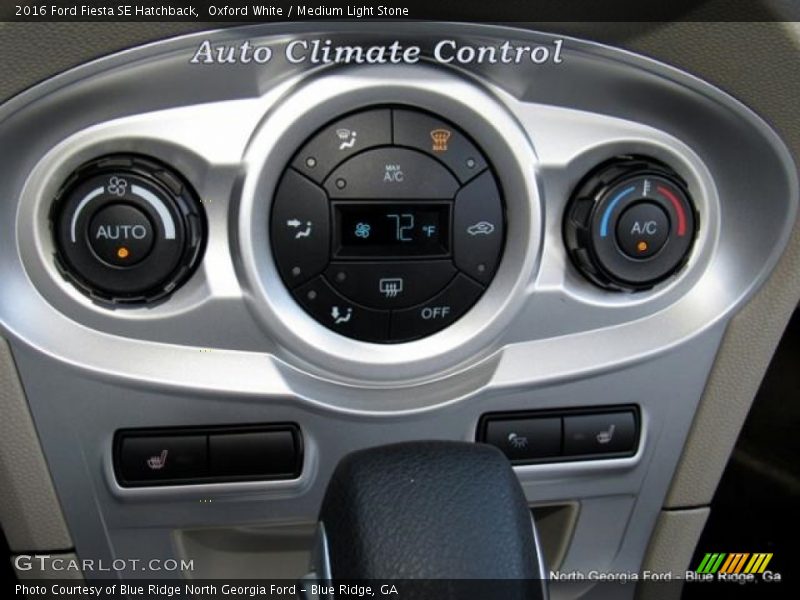 Oxford White / Medium Light Stone 2016 Ford Fiesta SE Hatchback