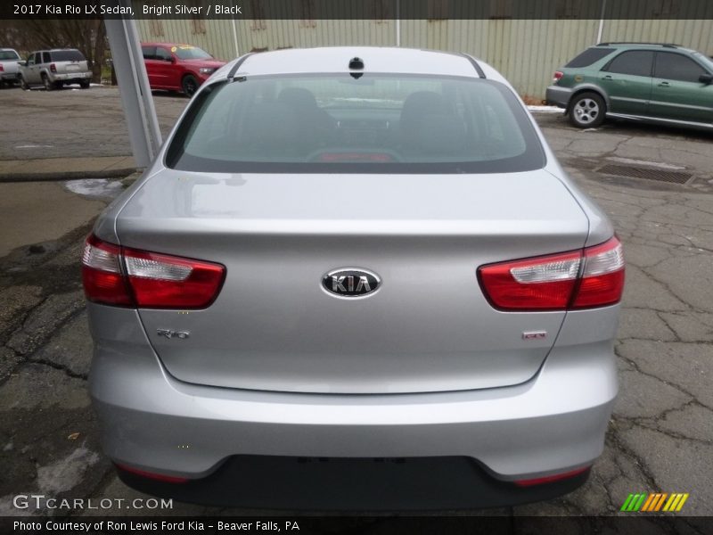 Bright Silver / Black 2017 Kia Rio LX Sedan