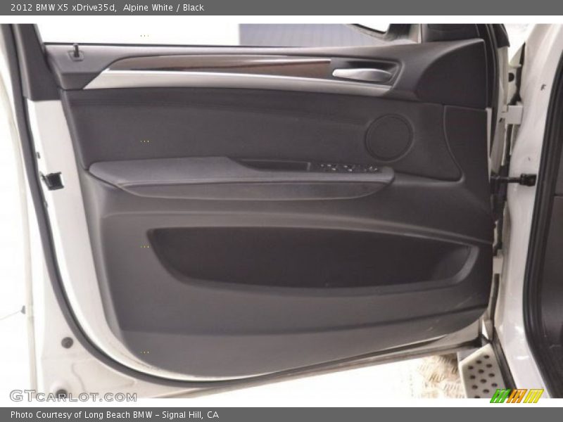 Alpine White / Black 2012 BMW X5 xDrive35d