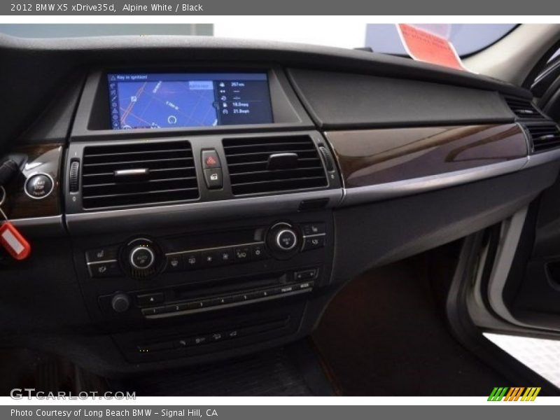 Alpine White / Black 2012 BMW X5 xDrive35d