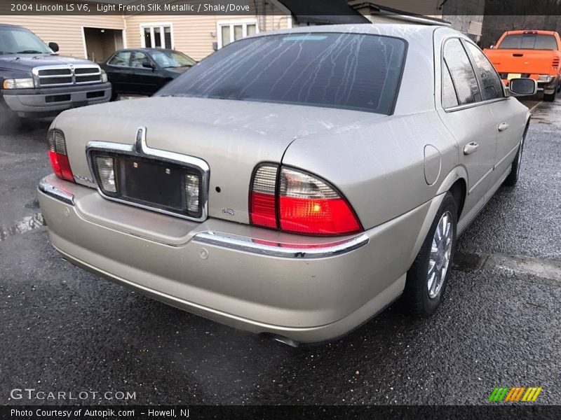 Light French Silk Metallic / Shale/Dove 2004 Lincoln LS V6