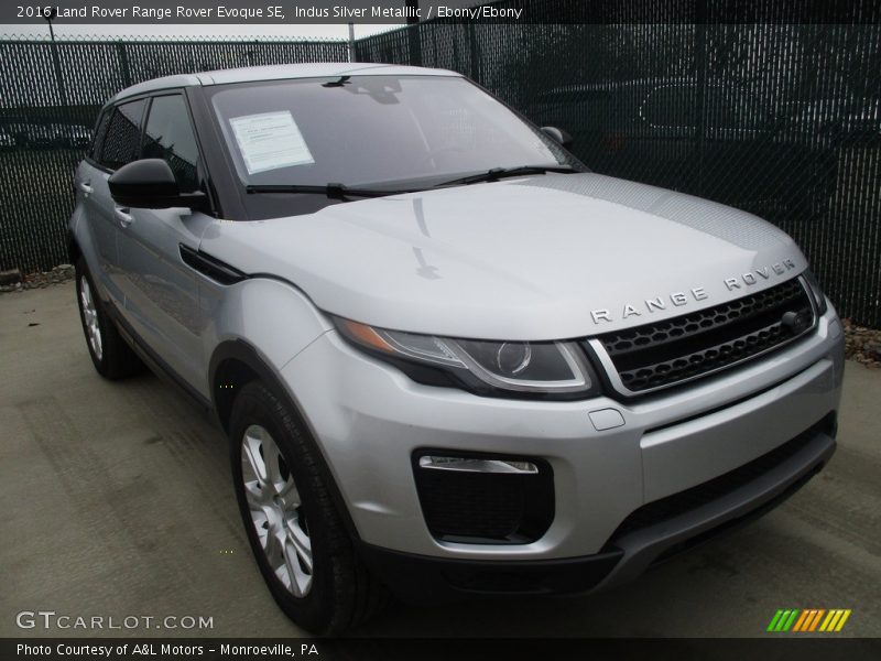 Indus Silver Metalllic / Ebony/Ebony 2016 Land Rover Range Rover Evoque SE