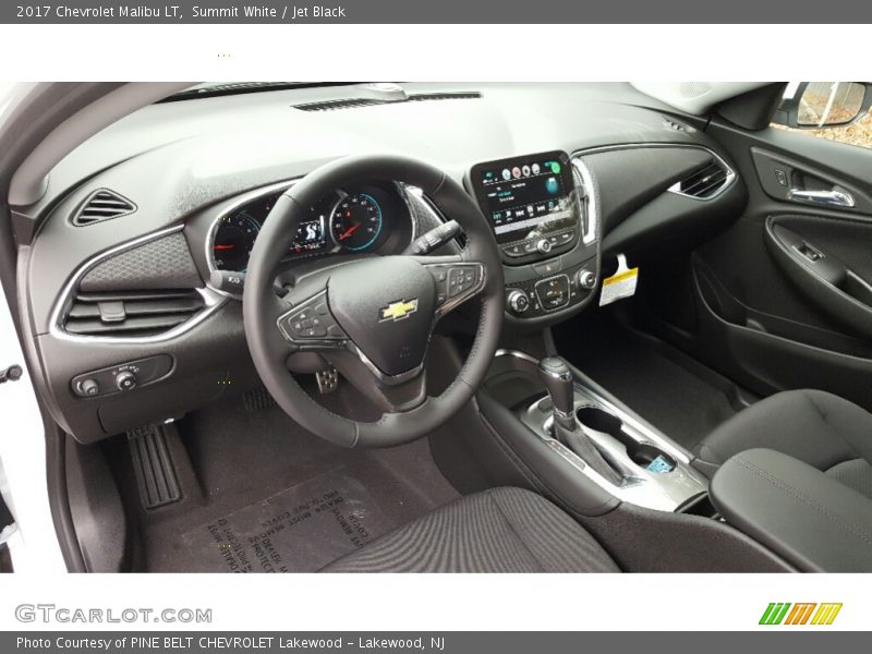 Summit White / Jet Black 2017 Chevrolet Malibu LT
