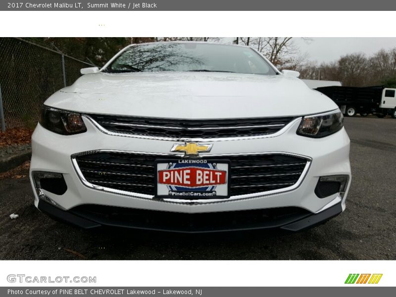 Summit White / Jet Black 2017 Chevrolet Malibu LT