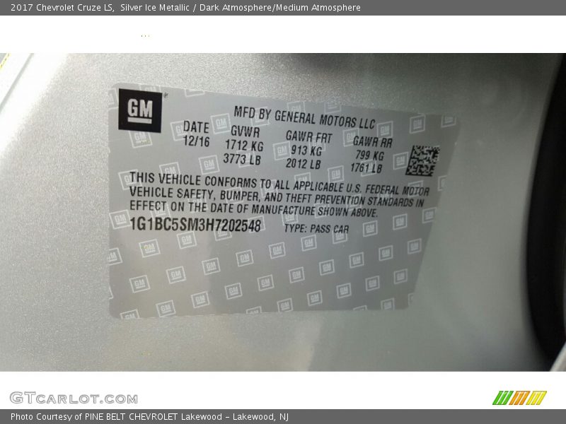 Silver Ice Metallic / Dark Atmosphere/Medium Atmosphere 2017 Chevrolet Cruze LS