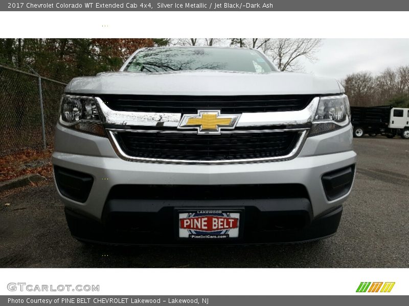 Silver Ice Metallic / Jet Black/­Dark Ash 2017 Chevrolet Colorado WT Extended Cab 4x4