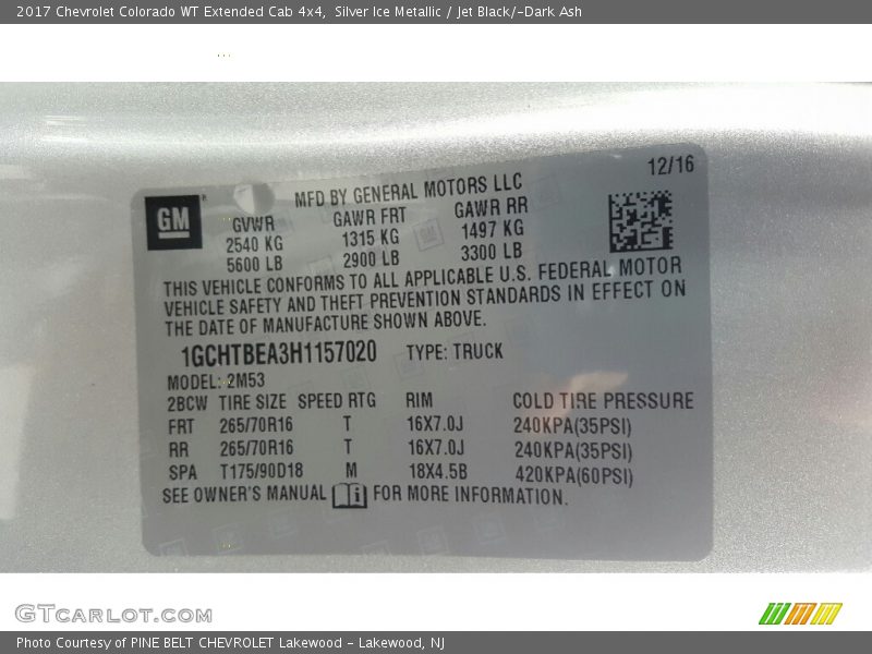 Silver Ice Metallic / Jet Black/­Dark Ash 2017 Chevrolet Colorado WT Extended Cab 4x4