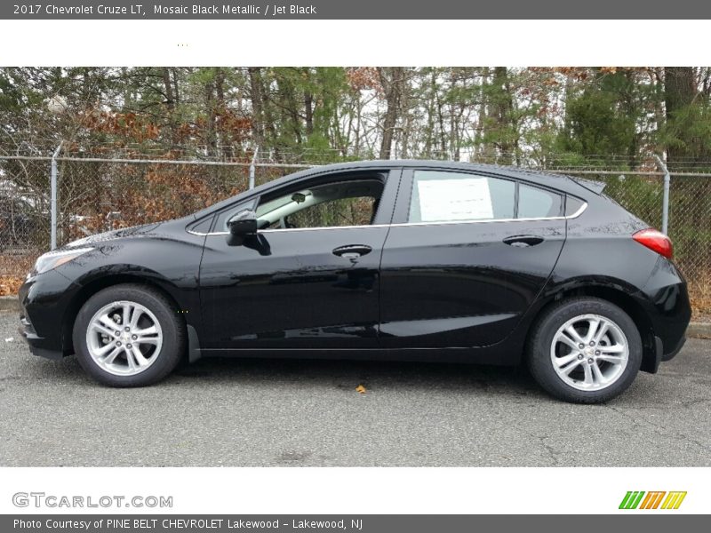 Mosaic Black Metallic / Jet Black 2017 Chevrolet Cruze LT