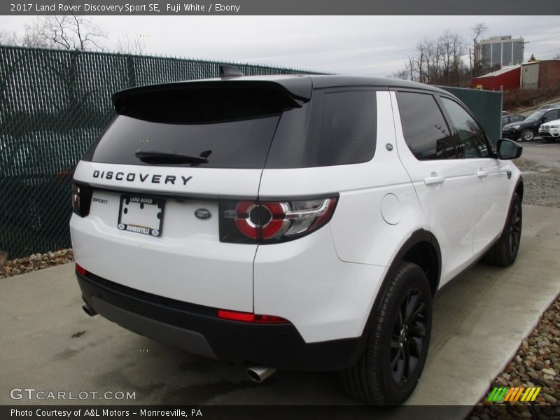 Fuji White / Ebony 2017 Land Rover Discovery Sport SE