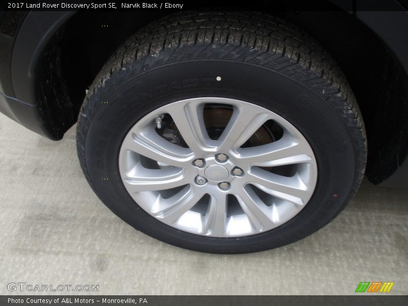 Narvik Black / Ebony 2017 Land Rover Discovery Sport SE