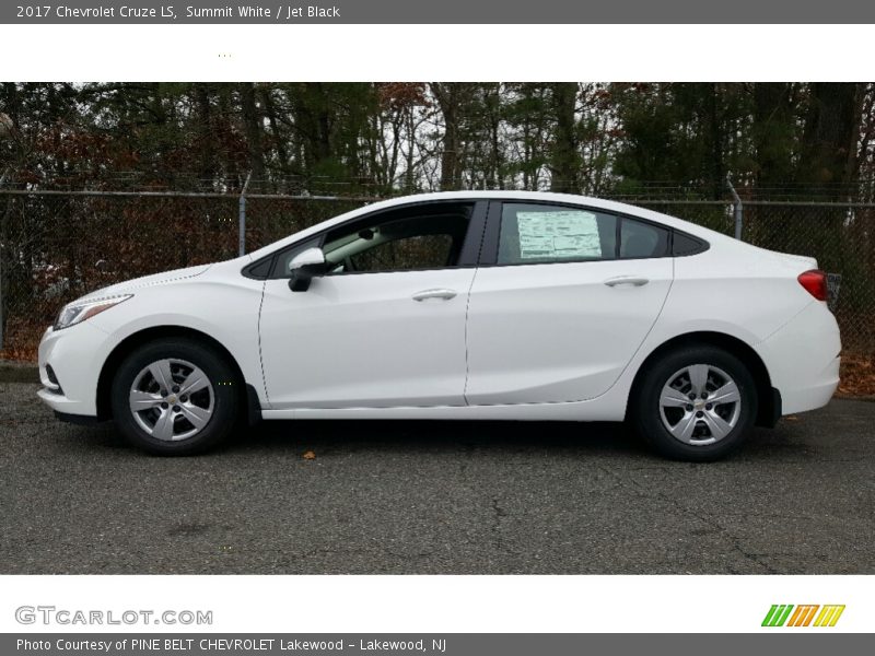 Summit White / Jet Black 2017 Chevrolet Cruze LS