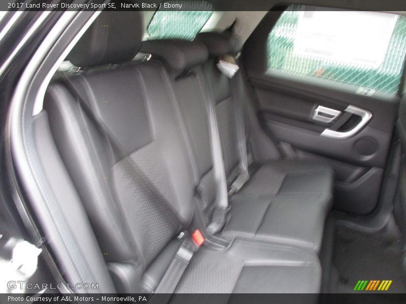 Narvik Black / Ebony 2017 Land Rover Discovery Sport SE