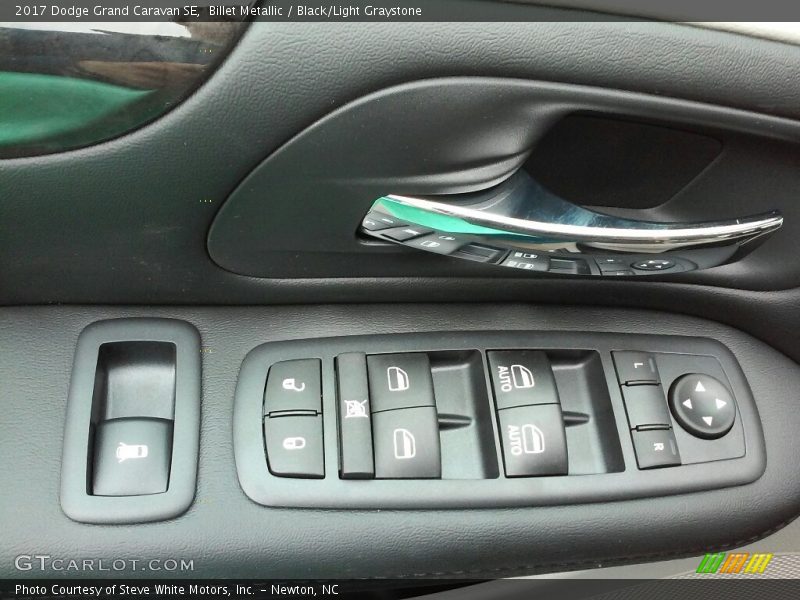 Billet Metallic / Black/Light Graystone 2017 Dodge Grand Caravan SE