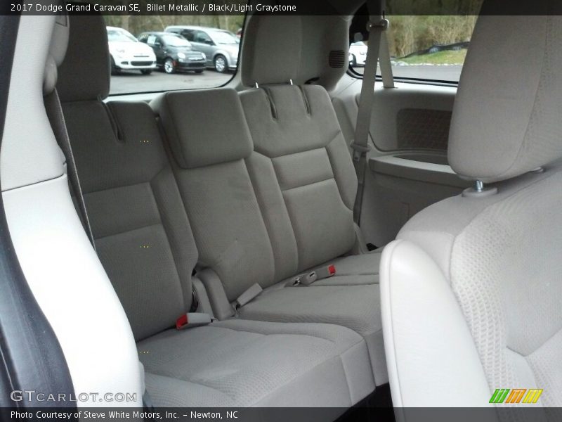 Billet Metallic / Black/Light Graystone 2017 Dodge Grand Caravan SE