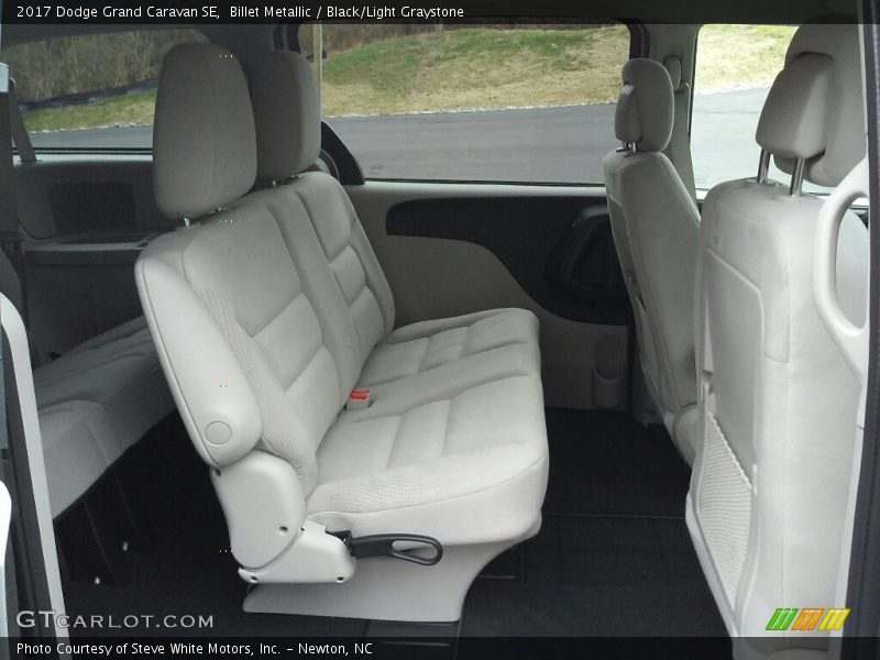 Billet Metallic / Black/Light Graystone 2017 Dodge Grand Caravan SE