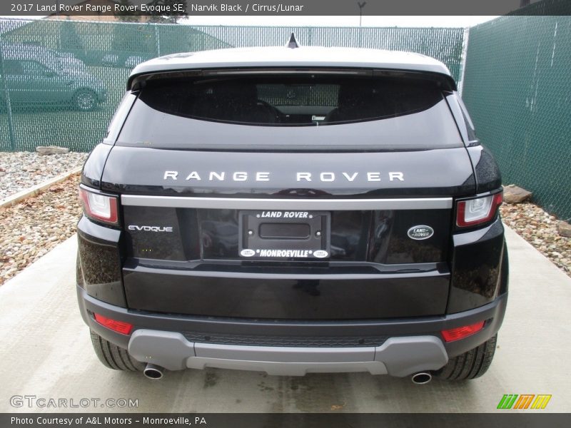 Narvik Black / Cirrus/Lunar 2017 Land Rover Range Rover Evoque SE