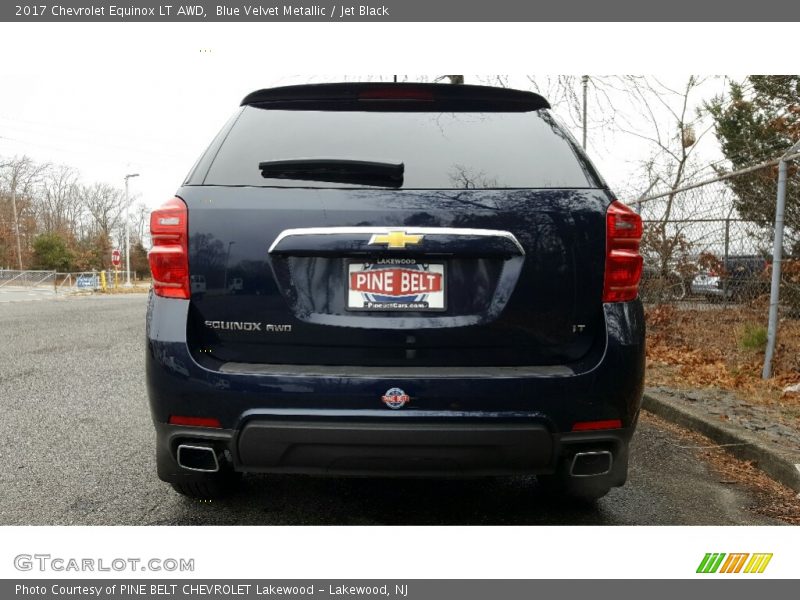 Blue Velvet Metallic / Jet Black 2017 Chevrolet Equinox LT AWD