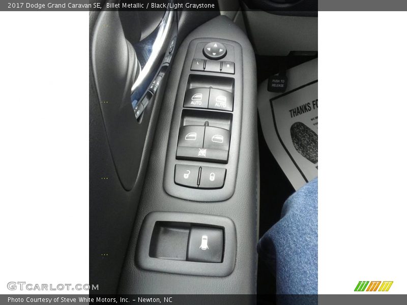 Billet Metallic / Black/Light Graystone 2017 Dodge Grand Caravan SE