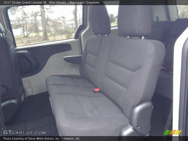 Billet Metallic / Black/Light Graystone 2017 Dodge Grand Caravan SE