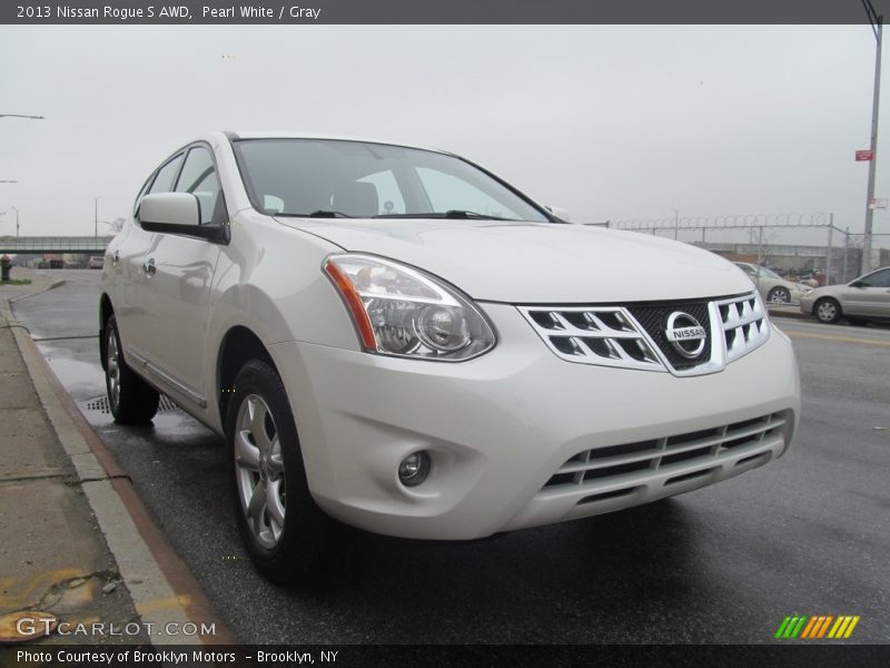 Pearl White / Gray 2013 Nissan Rogue S AWD