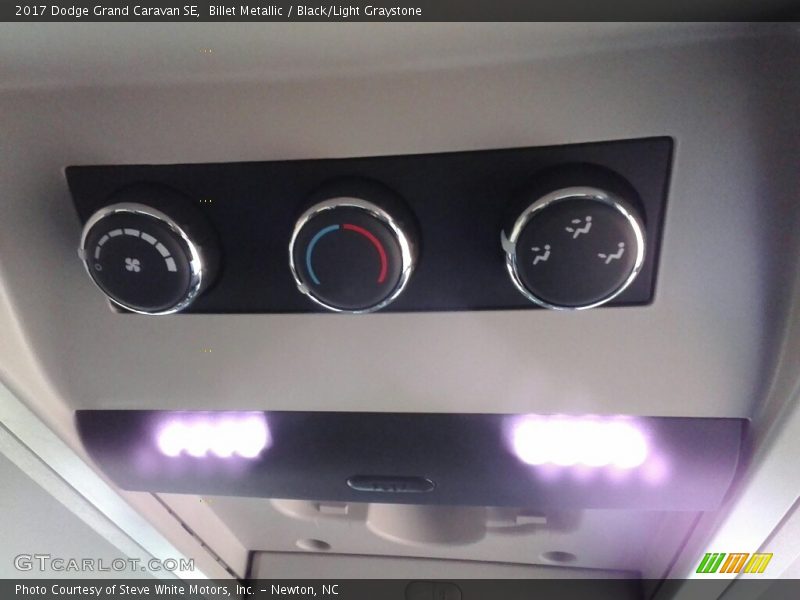 Billet Metallic / Black/Light Graystone 2017 Dodge Grand Caravan SE