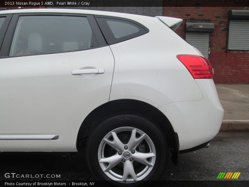 Pearl White / Gray 2013 Nissan Rogue S AWD