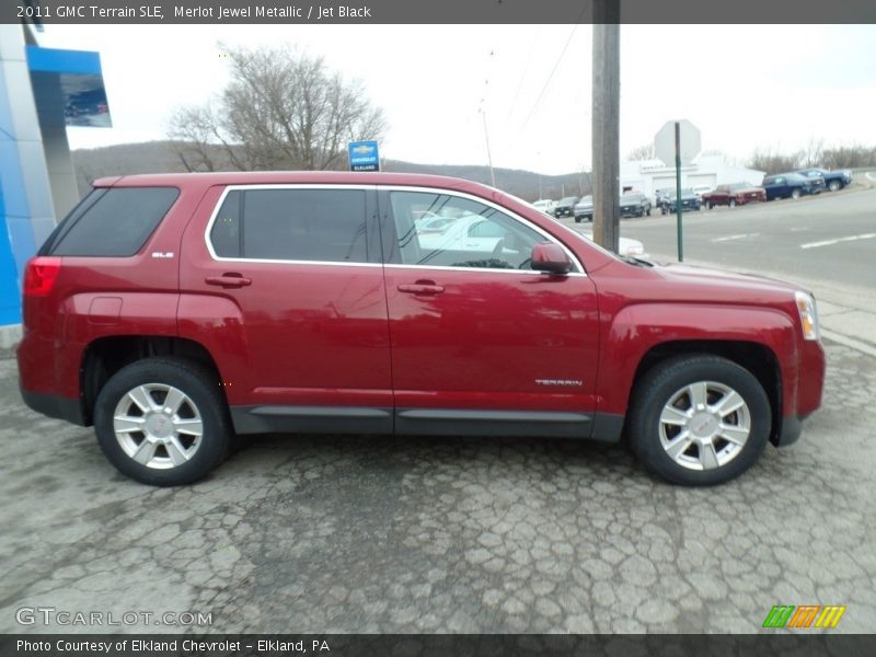 Merlot Jewel Metallic / Jet Black 2011 GMC Terrain SLE