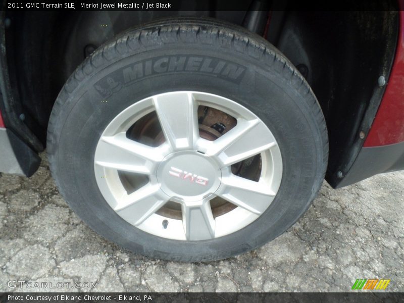 Merlot Jewel Metallic / Jet Black 2011 GMC Terrain SLE