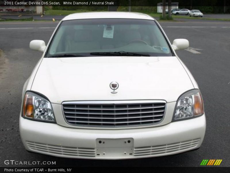 White Diamond / Neutral Shale 2001 Cadillac DeVille DHS Sedan