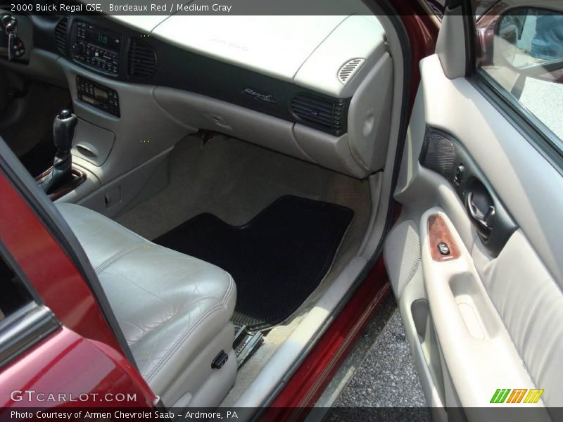 Bordeaux Red / Medium Gray 2000 Buick Regal GSE