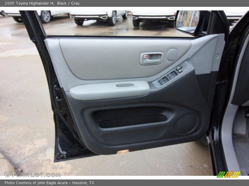 Black / Gray 2005 Toyota Highlander I4