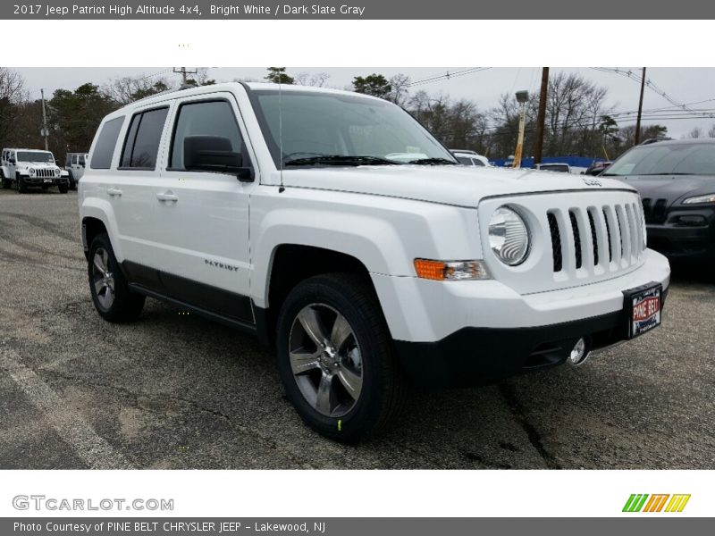 Bright White / Dark Slate Gray 2017 Jeep Patriot High Altitude 4x4