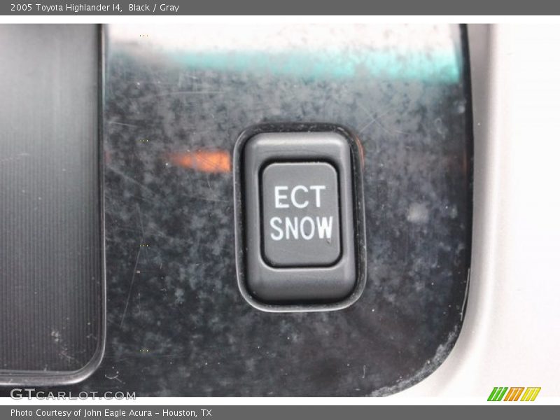 Black / Gray 2005 Toyota Highlander I4