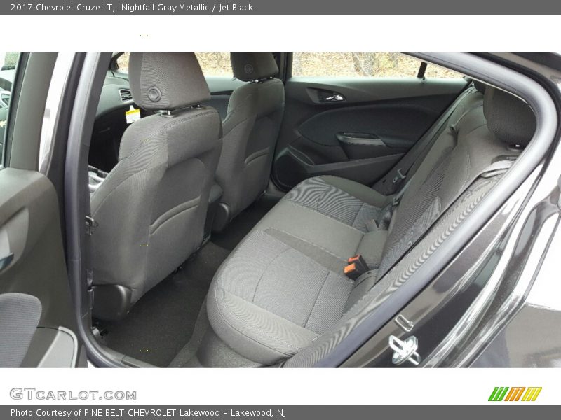 Nightfall Gray Metallic / Jet Black 2017 Chevrolet Cruze LT