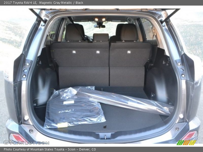 Magnetic Gray Metallic / Black 2017 Toyota RAV4 LE