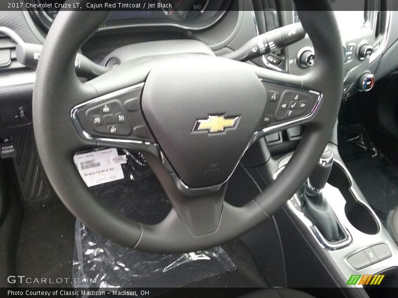 Cajun Red Tintcoat / Jet Black 2017 Chevrolet Cruze LT