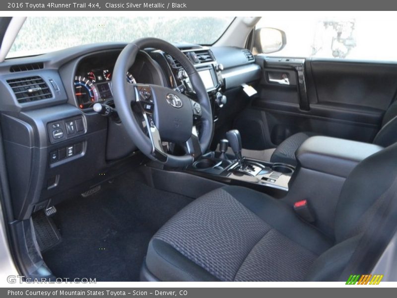 Classic Silver Metallic / Black 2016 Toyota 4Runner Trail 4x4
