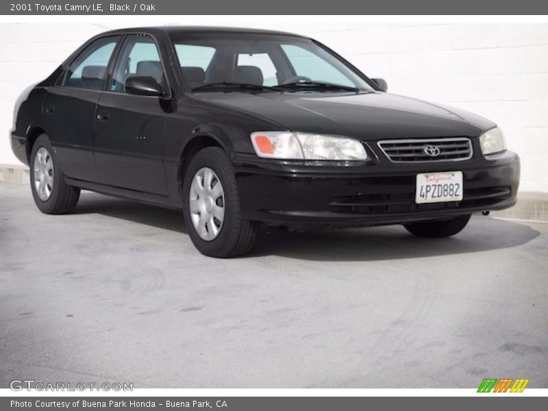 Black / Oak 2001 Toyota Camry LE