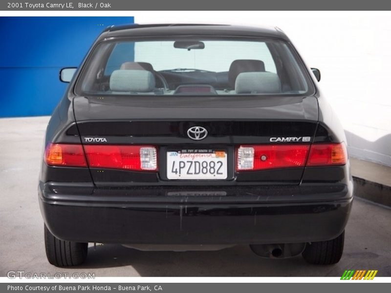 Black / Oak 2001 Toyota Camry LE