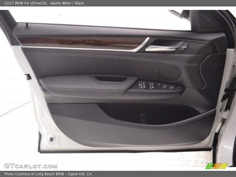 Alpine White / Black 2017 BMW X4 xDrive28i