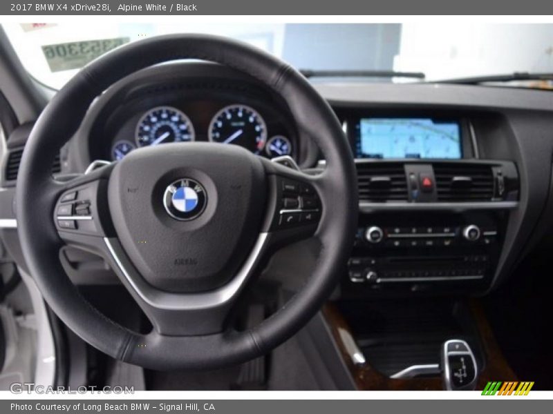 Alpine White / Black 2017 BMW X4 xDrive28i