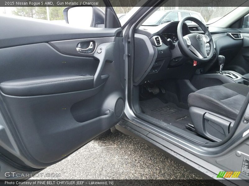 Gun Metallic / Charcoal 2015 Nissan Rogue S AWD