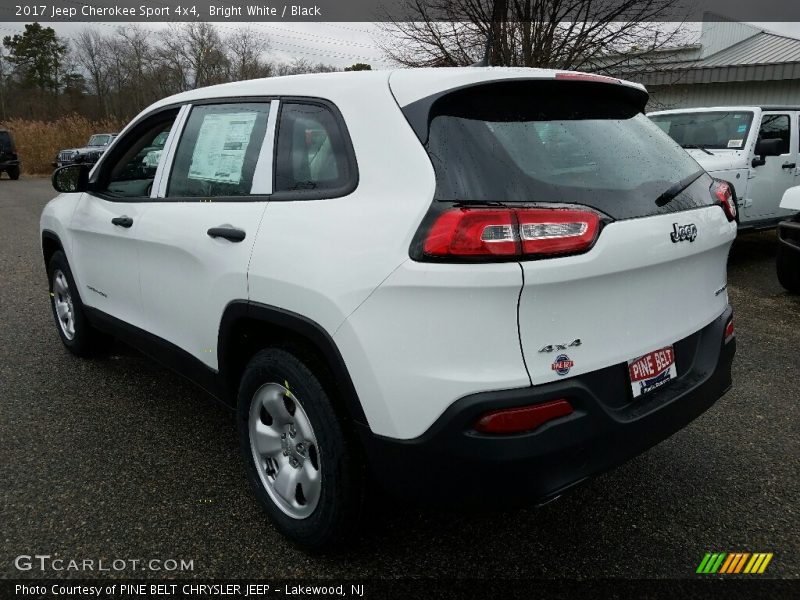 Bright White / Black 2017 Jeep Cherokee Sport 4x4