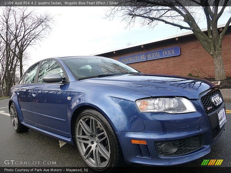Front 3/4 View of 2008 RS4 4.2 quattro Sedan