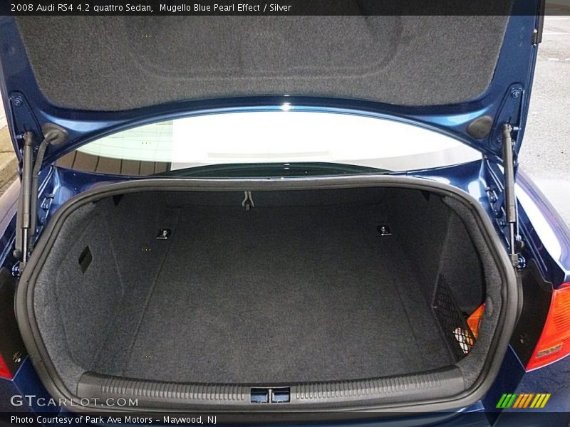  2008 RS4 4.2 quattro Sedan Trunk