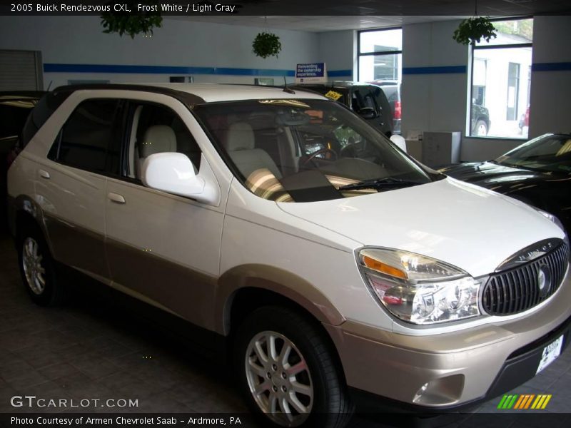 Frost White / Light Gray 2005 Buick Rendezvous CXL