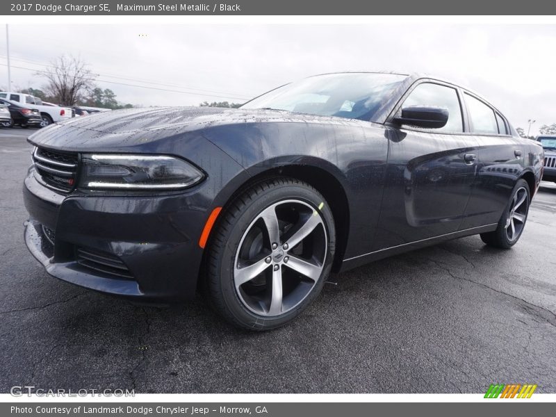 Maximum Steel Metallic / Black 2017 Dodge Charger SE