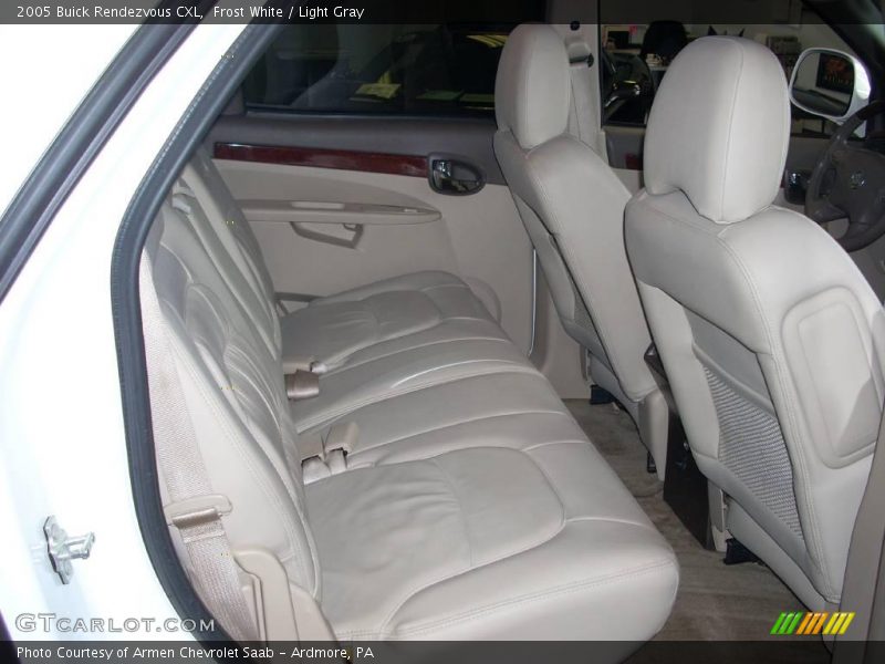 Frost White / Light Gray 2005 Buick Rendezvous CXL
