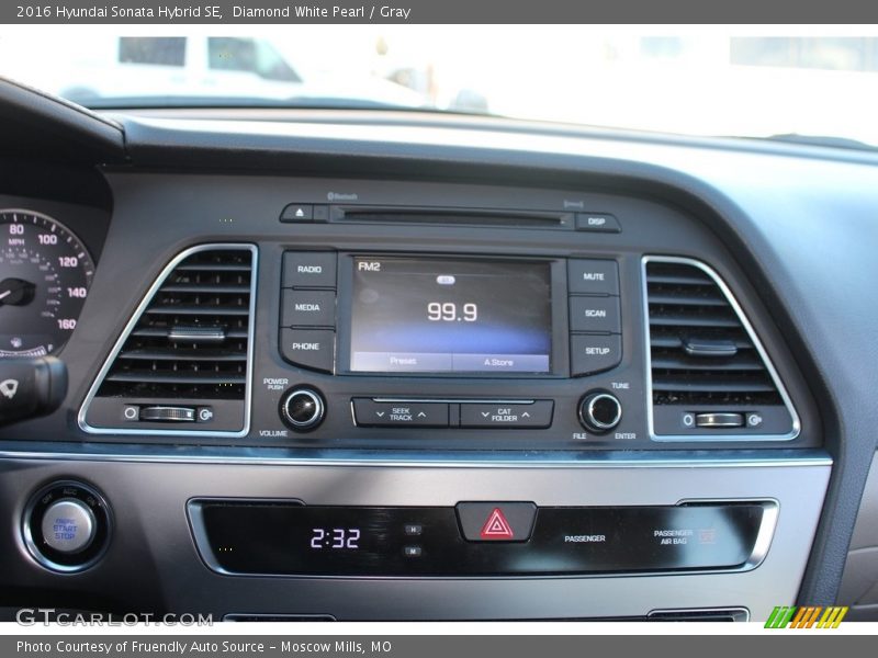 Diamond White Pearl / Gray 2016 Hyundai Sonata Hybrid SE